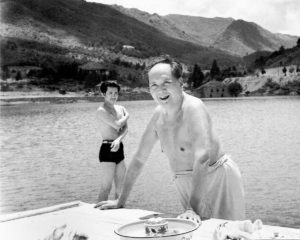 mao-zedong-10-1961-swimming